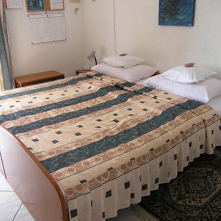 Apartmani Plach Krk Town Exteriör bild