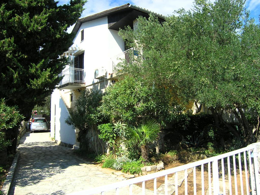 Apartmani Plach Krk Town Exteriör bild