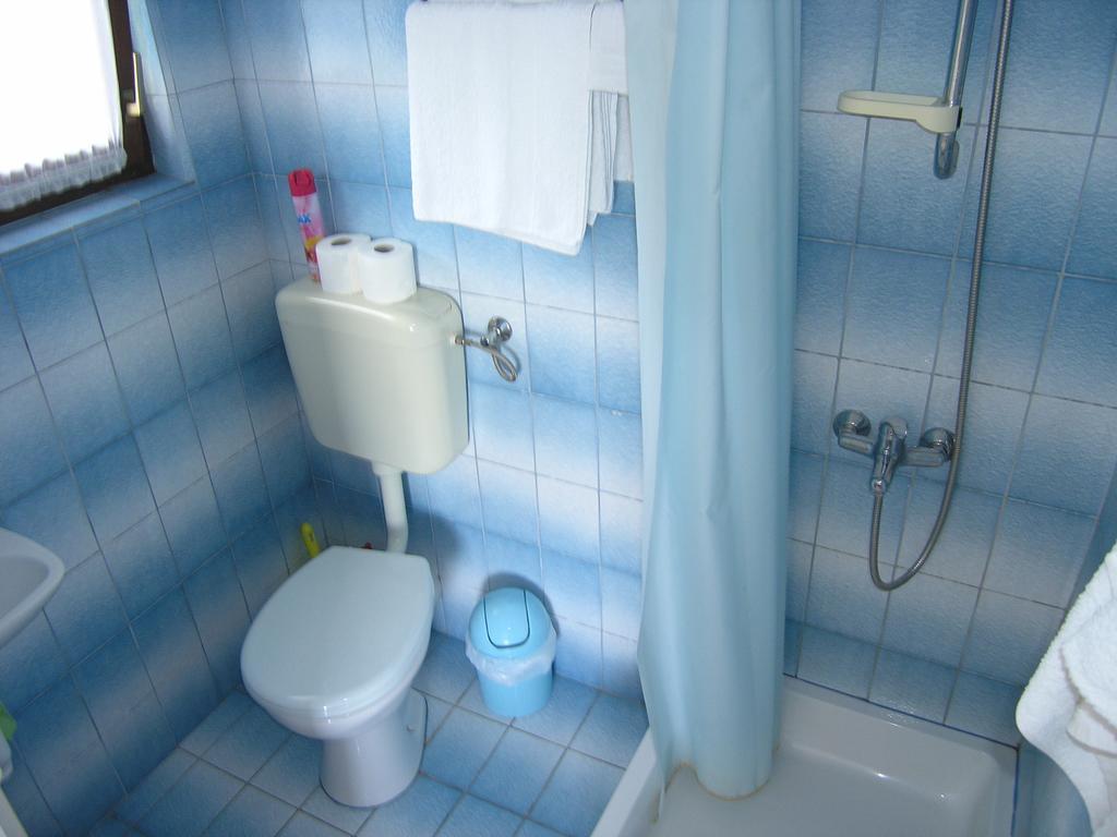 Apartmani Plach Krk Town Exteriör bild