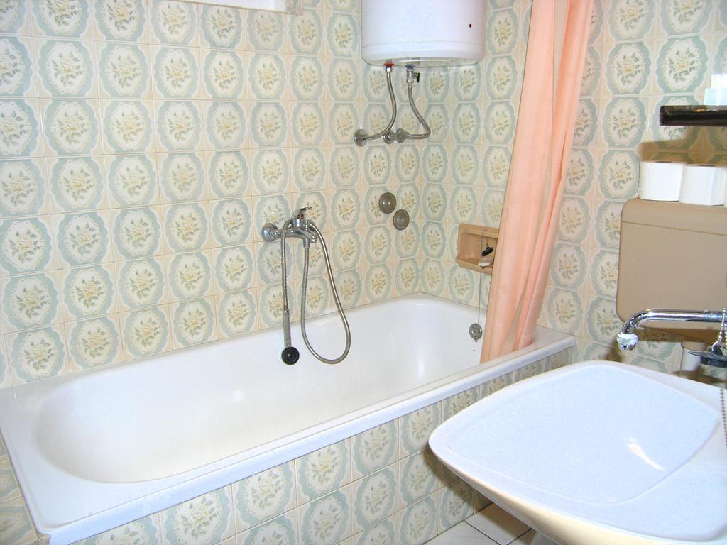 Apartmani Plach Krk Town Exteriör bild